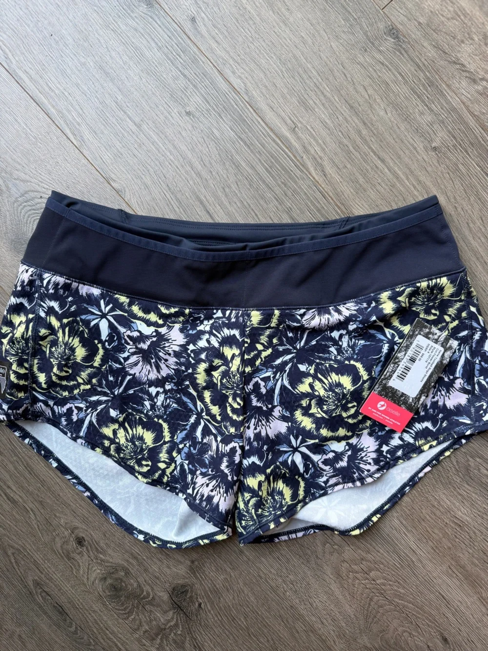 Oiselle Toolbelt Roga Short